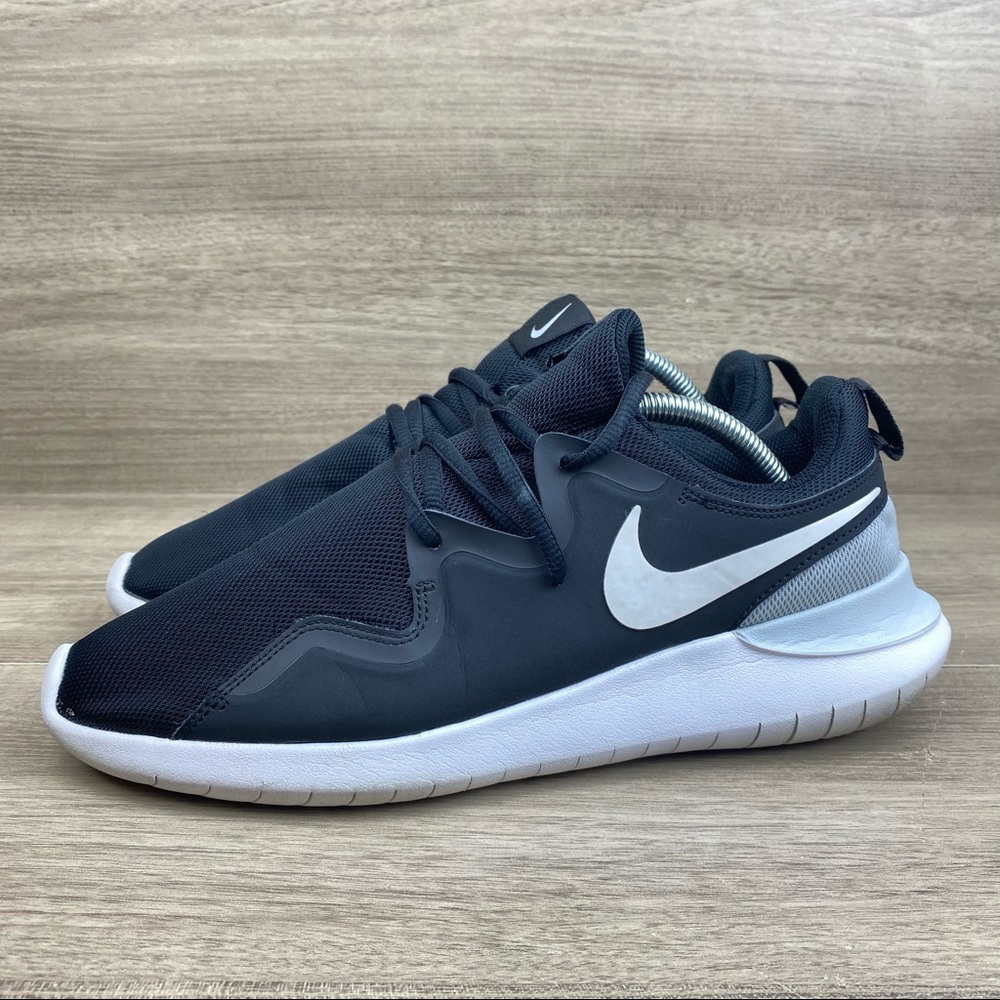 Nike Tessen Black White Women's Running Shoes
